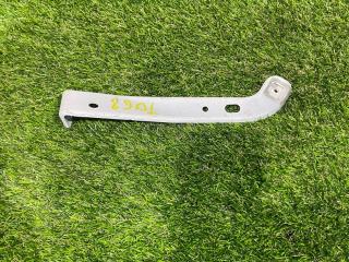 крепление ( кронштейн ) крыла Ford Mustang 6 поколение S550 [рестайлинг] 2018, 2.3 л., бензин, АКПП, купе, задний привод, JR3B-160198-BA