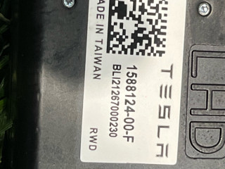 камера переднего обзора Tesla Model X 1 поколение [рестайлинг] 2022, электро, 1588124-00-F