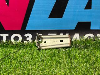 кронштейн (крепление) Ford Explorer 6 поколение U625 2020, 2.3 л., бензин, АКПП, внедорожник 5 дв., полный привод, LB5B-S044K82-BB