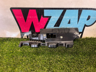 кронштейн (крепление) Ford Mustang 6 поколение S550 [рестайлинг] 2020, 2.3 л., бензин, АКПП, белый, купе, задний привод, FR3B-63243C03-AM