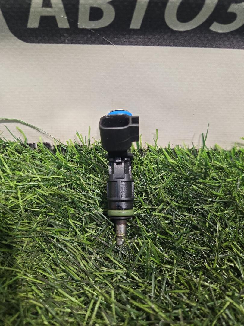 форсунка RAM 1500 5 поколение (2018 - 2024), бензин, АКПП, пикап, 05281568AA - фото №1