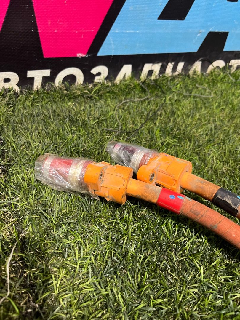 провод высоковольтный Tesla Model X 1 поколение 2017, электро, белый, 1038776-10-K, 1095000-10-E, 1054500-10-D, 1063800-10-C, 1038772-10-H - фото №1