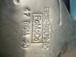 защита (экран) выпускного коллектора Ford Mustang 6 поколение S550 [рестайлинг] 2021, 2.3 л., бензин, АКПП, кабриолет, FR3E9G479BC