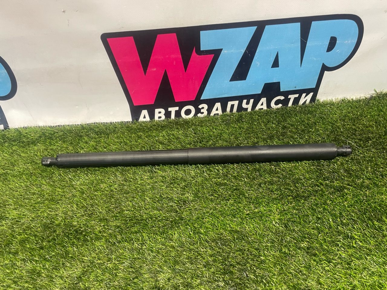 амортизатор крышки багажника (3-5 двери) Tesla Model Y 1 поколение 2023, электро, полный привод, 1500602-00-A - фото №1