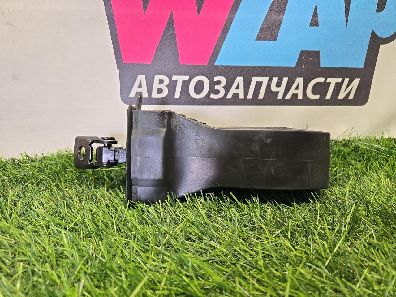 ограничитель открывания двери Volkswagen Passat B8 2016, 2.0 л., дизель, универсал, передний привод, правый руль, 3G0837267 - фото №1