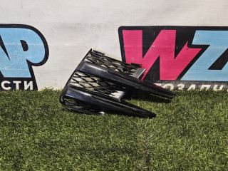 заглушка (решетка) в бампер Land Rover Range Rover Velar 1 поколение (2017 - 2026), J8A2-17E853-AB