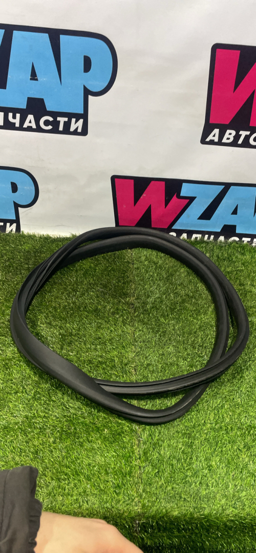 уплотнитель двери Tesla Model Y 1 поколение 2023, электро, полный привод - фото №1