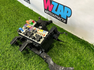 блок предохранителей Ford Mustang 6 поколение S550 [рестайлинг] 2020, 2.3 л., бензин, АКПП, белый, кабриолет, задний привод