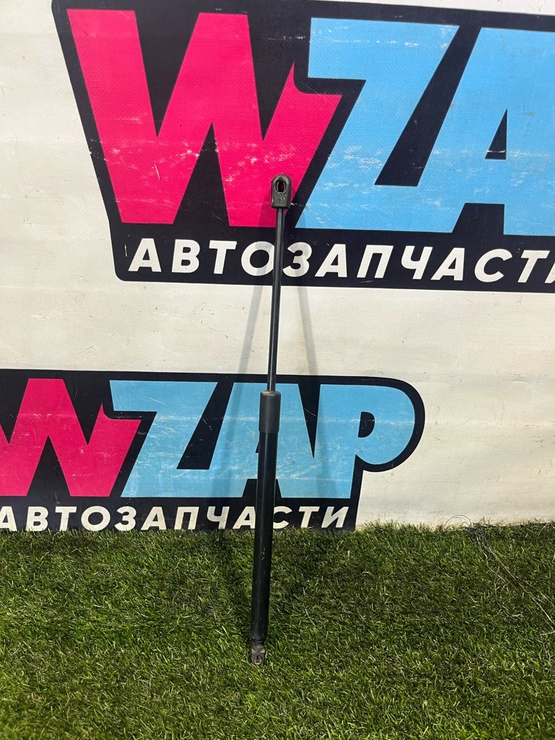 амортизатор капота RAM 1500 5 поколение 2019, 5.7 л., бензин, АКПП, пикап, полный привод, 68276312AB - фото №1