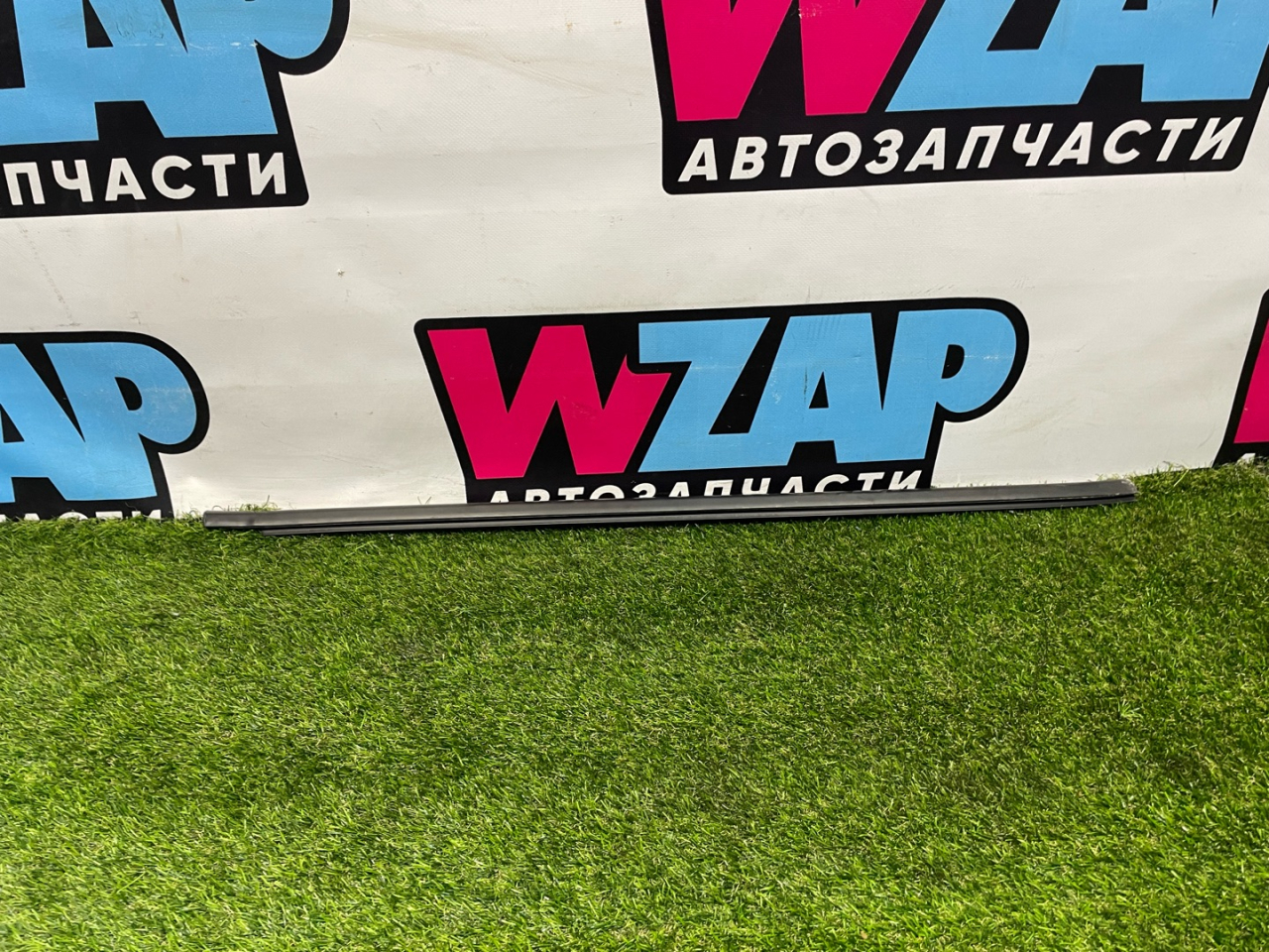 Уплотнитель стекла Buick Encore GX 1 поколение 2023, 1.2 л., бензин, АКПП, внедорожник 5 дв., передний привод - фото №1