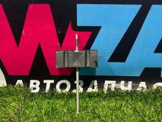 крепление аккумулятора Ford Mustang 6 поколение S550 [рестайлинг] 2019, 2.3 л., бензин, АКПП, кабриолет, задний привод