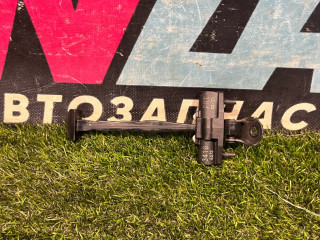 ограничитель открывания двери Chevrolet TrailBlazer 3 поколение 2022, 1.3 л., бензин, вариатор, оранжевый, хетчбэк 5 дв., полный привод