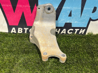 кронштейн двигателя Ford Mustang 6 поколение S550 [рестайлинг] 2019, 2.3 л., бензин, АКПП, кабриолет, задний привод, FR3C-6037-CA