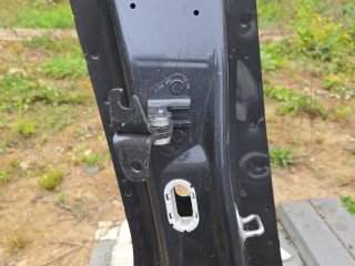 петля двери Tesla Model 3 1 поколение (2017 - 2025)