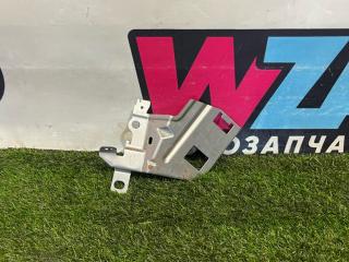 кронштейн (крепление) Fiat 124 2018, 1.4 л., бензин, МКПП, серы, родстер, задний привод