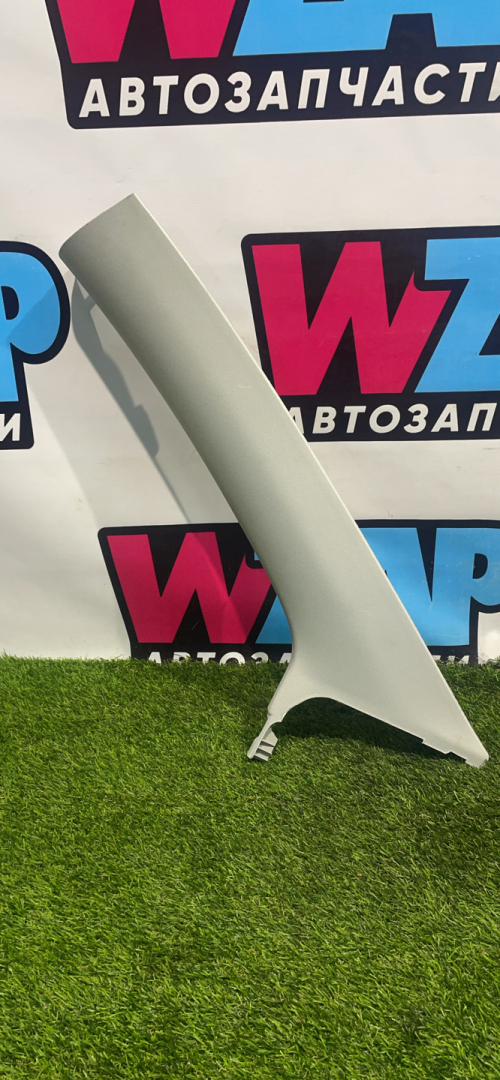 обшивка стойки Tesla Model Y 1 поколение 2022, электро, белый, 1494604 - фото №1