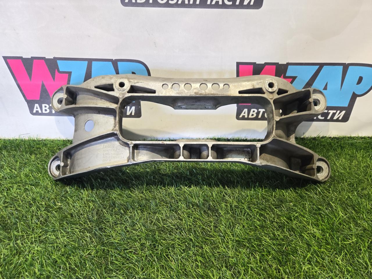 подушка крепления КПП Ford Explorer 6 поколение U625 2023, 2.3 л., бензин, АКПП, внедорожник 5 дв., полный привод, L1M3-5060-A - фото №1