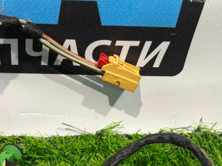 дверная проводка Volkswagen Passat B8 2016, 2.0 л., дизель, универсал, передний привод, правый руль, 3G0971693D