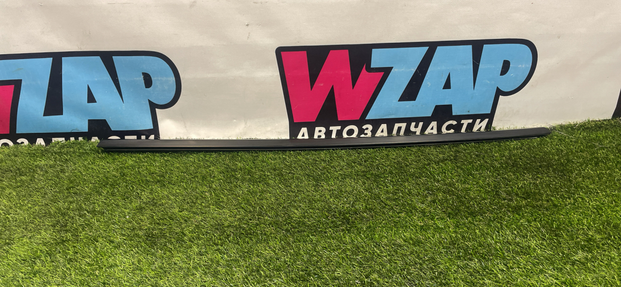 молдинг стекла двери задней левой Tesla Model Y 1 поколение 2023, электро, полный привод, 1495722-00-B - фото №1