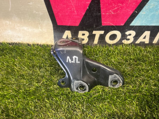 крепление ( кронштейн ) крыла Toyota Venza 2 поколение 2020