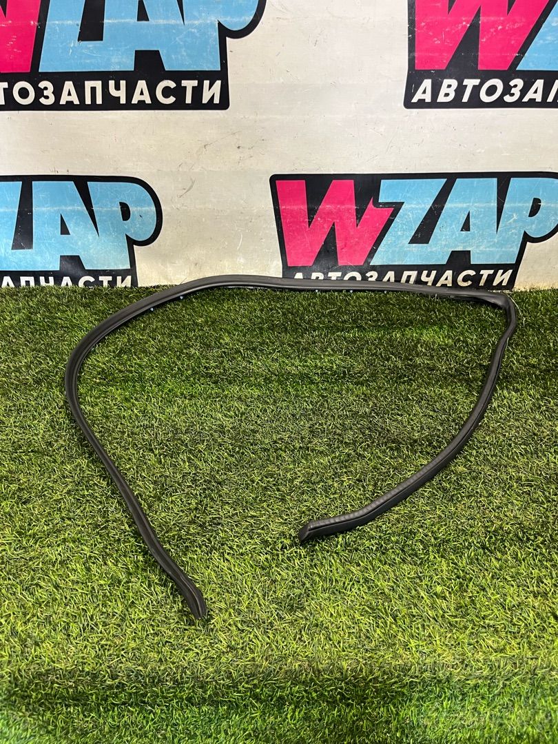 уплотнитель двери Volkswagen Jetta 6 поколение 2014, 1.4 л., бензин, МКПП, седан, передний привод, YVRE05197B - фото №1