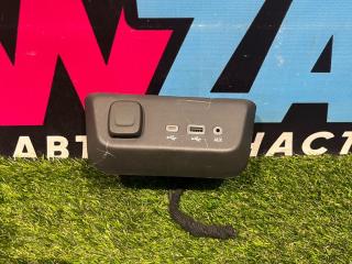 разъем AUX / USB Chevrolet TrailBlazer 3 поколение 2022, 1.3 л., бензин, вариатор, оранжевый, хетчбэк 5 дв., полный привод, 13529867