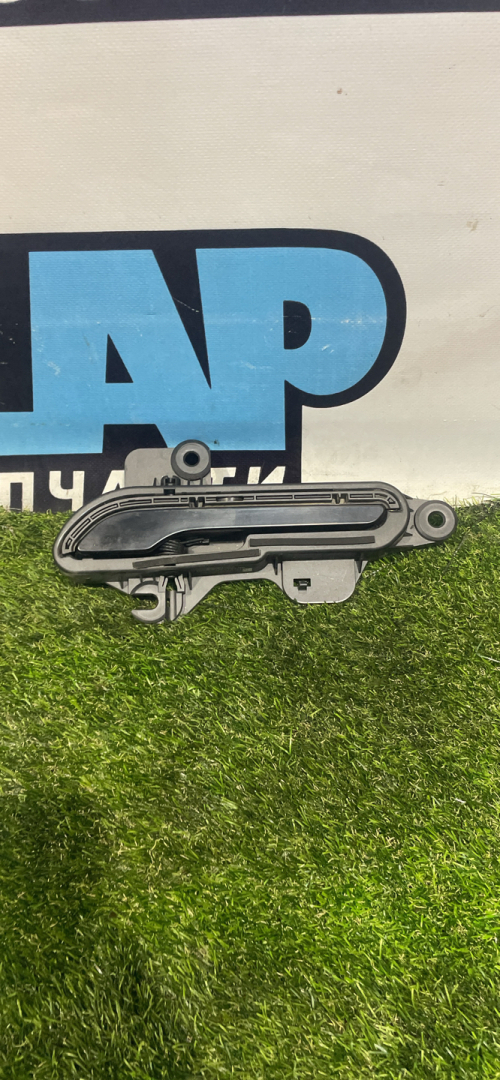 ручка наружная Tesla Model Y 1 поколение 2023, электро, полный привод - фото №1