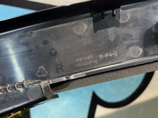 накладка декоративная Tesla Model X 1 поколение 2017, электро, белый, 1058415-00, 1060087-00