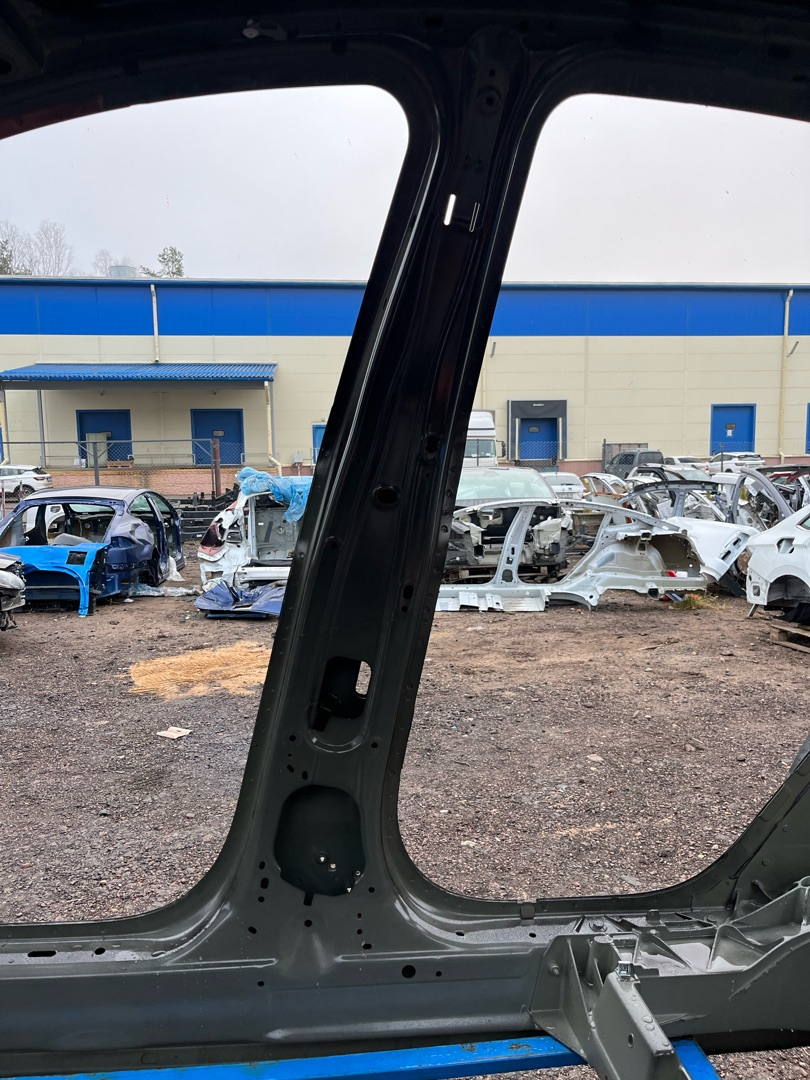 Стойка кузовная центральная правая Tesla Model Y 1 поколение 2023, электро, полный привод - фото №1
