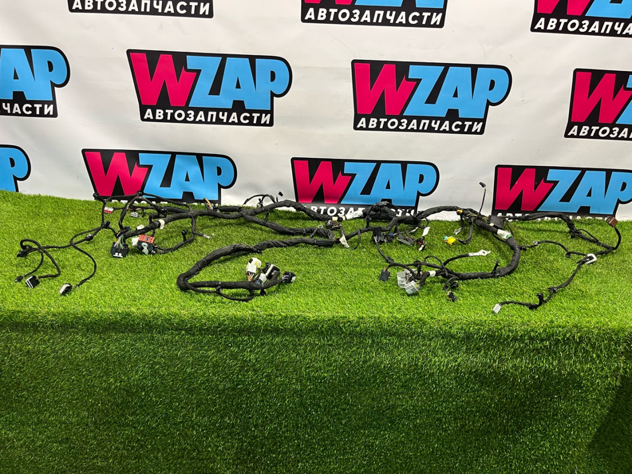 проводка торпеды Ford Explorer 6 поколение U625 2020, 2.3 л., бензин, АКПП, внедорожник 5 дв., полный привод, L1MT-14401-BAVE - фото №1