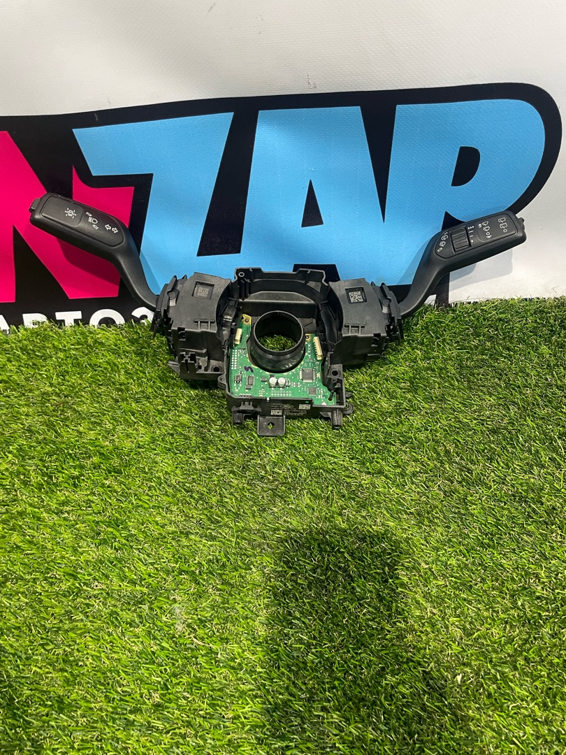 переключатель подрулевой (стрекоза) Ford Explorer 6 поколение U625 2020, 2.3 л., бензин, АКПП, внедорожник 5 дв., полный привод, LB5T-14B522-SFW - фото №1