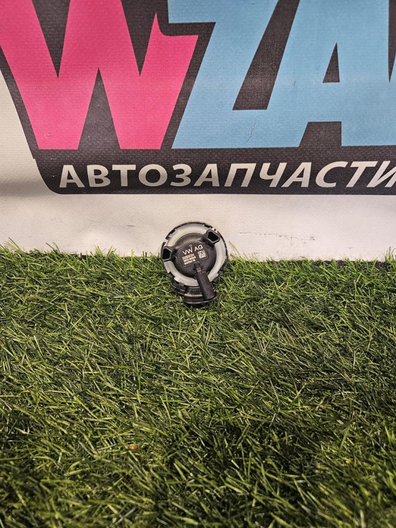 датчик удара Volkswagen Passat B8 2016, 2.0 л., дизель, универсал, передний привод, правый руль, 3Q0959354 - фото №1