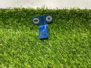 крепление ( кронштейн ) крыла Ford Mustang 6 поколение S550 [рестайлинг] 2019, 2.3 л., бензин, АКПП, купе, задний привод