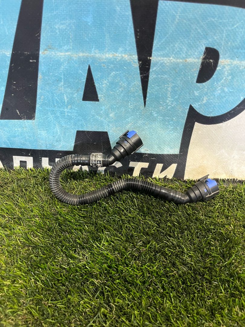 трубка вакуумная Ford Explorer 6 поколение U625 2021, 2.3 л., бензин, АКПП, внедорожник 5 дв., задний привод, LB5E-6K817-AC - фото №1