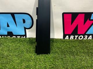 накладка двери (крышки) багажника Chevrolet TrailBlazer 3 поколение 2022, 1.3 л., бензин, вариатор, оранжевый, хетчбэк 5 дв., полный привод, 42768669