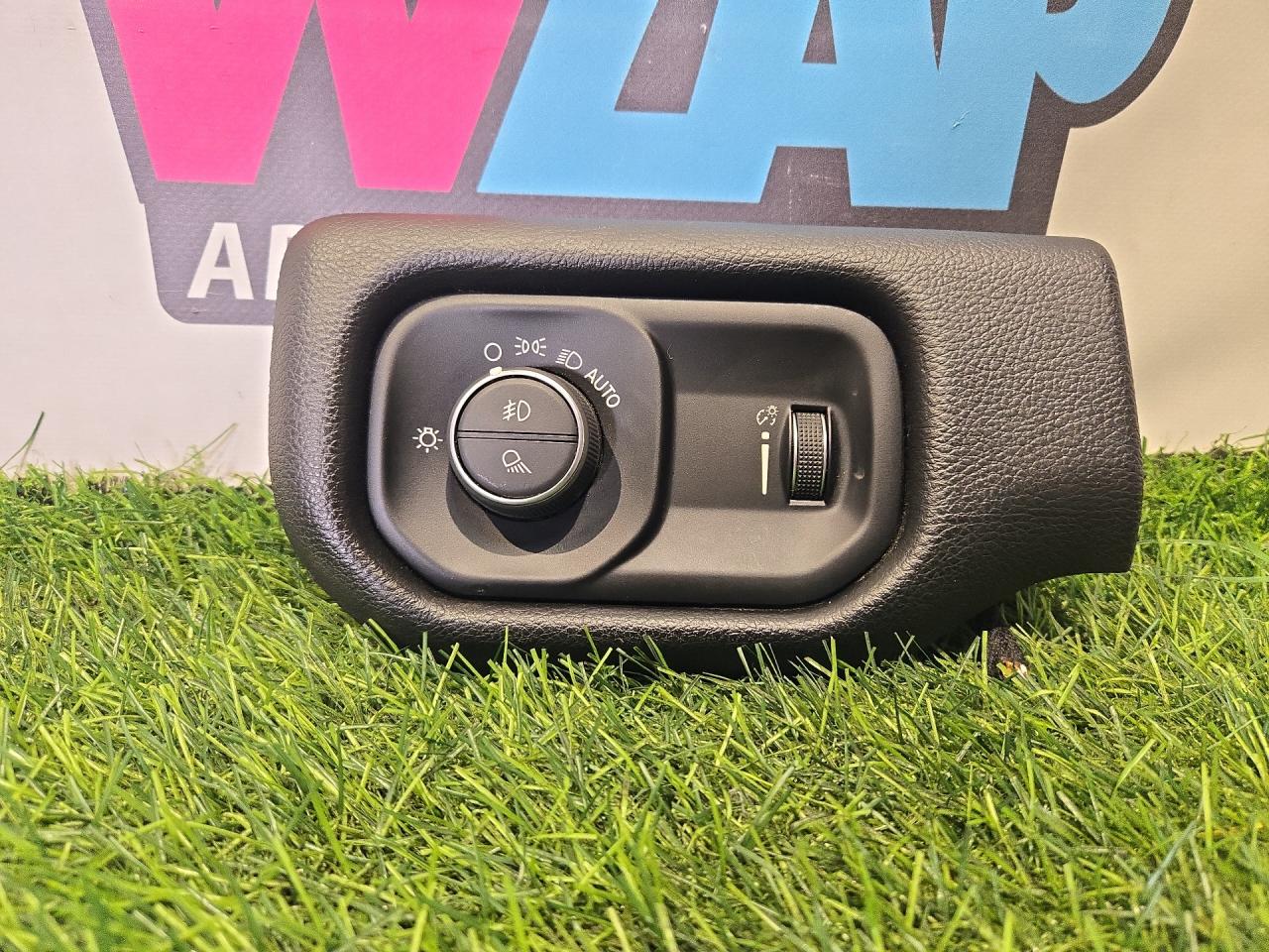 переключатель света RAM 1500 5 поколение (2018 - 2024), бензин, АКПП, пикап, P68156065AC - фото №1