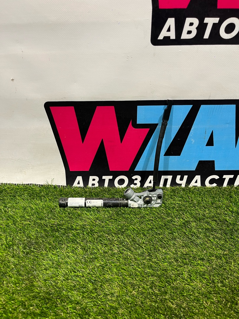 преднатяжитель ремня безопасности Tesla Model Y 1 поколение 2022, электро, белый, 1090324-01-C - фото №1