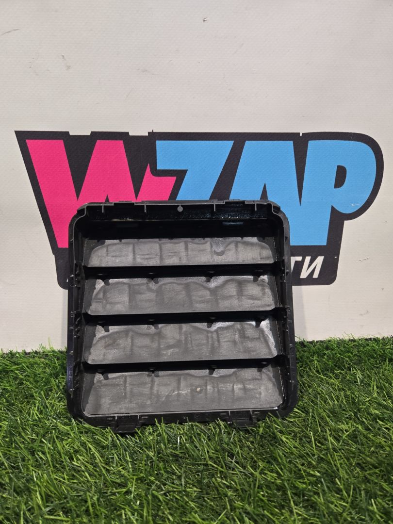 решетка вентиляции кузова RAM 1500 5 поколение (2018 - 2024), бензин, АКПП, пикап, 68323649AB - фото №1