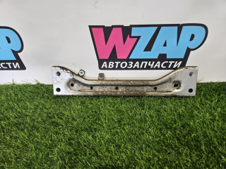 кронштейн (крепление) Volkswagen Passat B8 2016, 2.0 л., дизель, универсал, передний привод, правый руль, 5Q08044218