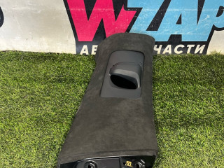 обшивка стойки центральной правой Tesla Model X 1 поколение 2017, электро, белый, 1035954-04-H