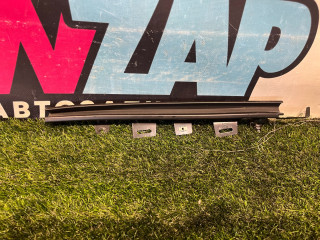 направляющая стекла Ford Mustang 6 поколение S550 [рестайлинг] 2020, 2.3 л., бензин, АКПП, белый, кабриолет, задний привод, FR3B-76297B06-AF