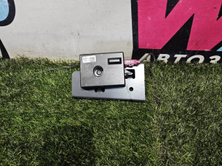 усилитель антенны Mini Countryman 2 поколение [рестайлинг] F60 2021, 2.0 л., бензин, АКПП, внедорожник 5 дв., полный привод, правый руль, 9325735-02, 9325735