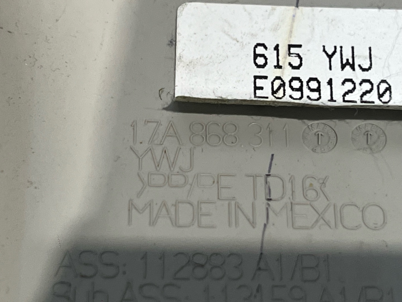 обшивка стойки центральной левой Volkswagen Jetta 7 поколение 2019, 1.4 л., бензин, АКПП, седан, передний привод, 17A868311 - фото №1