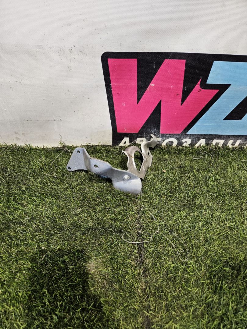 кронштейн (крепление) Mercedes-Benz CLS-Класс C257 (2017 - 2025), A2560760300 - фото №1