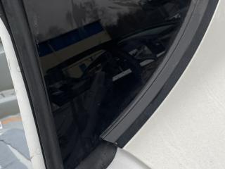стекло кузовное боковое левое Tesla Model Y 1 поколение 2022, электро, белый