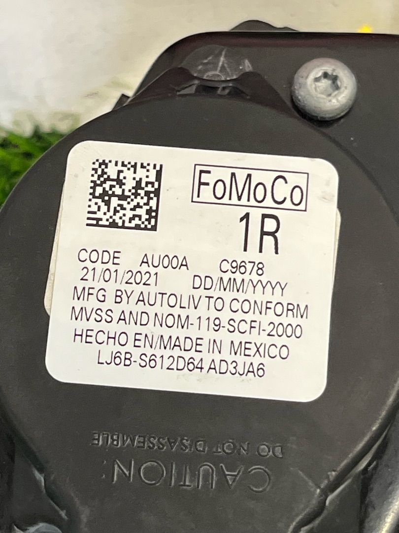 ремень безопасности Ford Escape 4 поколение CX482 2021, 1.5 л., бензин, АКПП, внедорожник 5 дв., передний привод, LJ6B-S612D64-AD3JA6 - фото №1