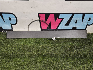 молдинг двери задней правой Tesla Model X 1 поколение 2017, электро, белый, 1097664-00-A