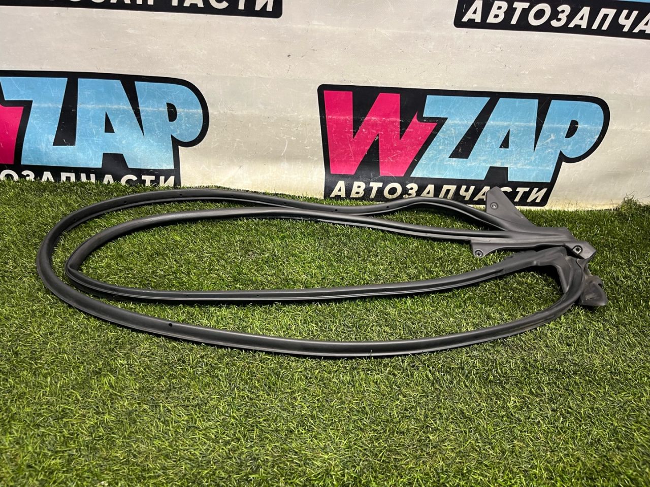 уплотнитель двери Fiat 124 2018, 1.4 л., бензин, МКПП, серы, родстер, задний привод, A2AD-W03 - фото №1