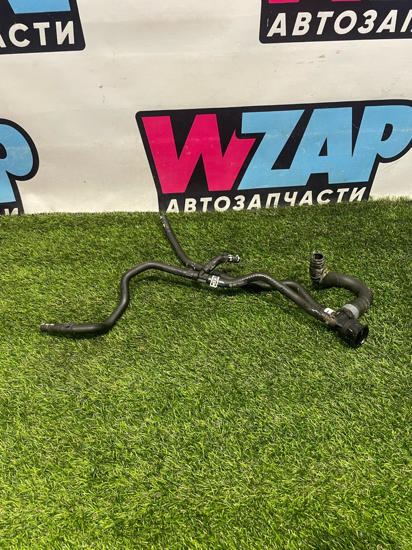 патрубок радиатора Volkswagen Jetta 7 поколение 2019, 1.4 л., бензин, АКПП, седан, передний привод, 5Q0122101AA - фото №1