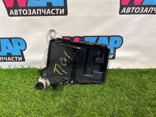 полка аккумулятора Ford Escape 4 поколение CX482 2020, 1.5 л., бензин, АКПП, внедорожник 5 дв., JX6B-10723-AB